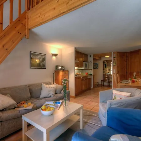 Апартаменти Sainte-foy-l'argentiere Sleeps 6 Pool