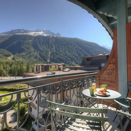 Sainte-foy-l'argentiere Sleeps 6 Pool